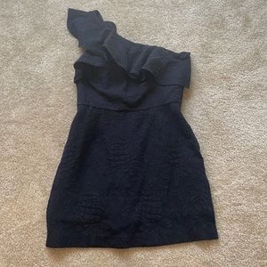 Great Condition- Kipton One Shoulder Romper in Onyx Pineapple Pucker, size 12